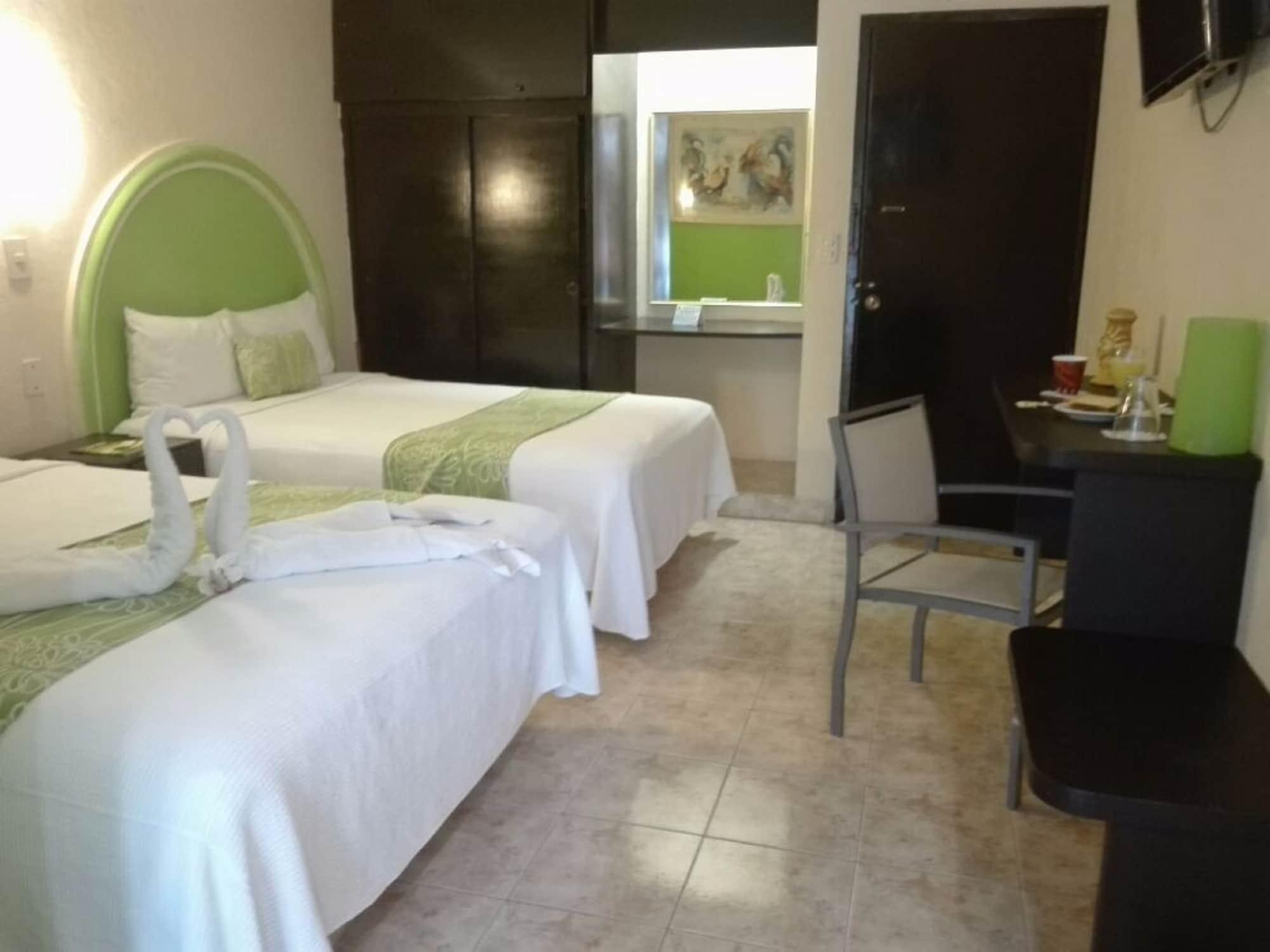 Hotel Hc Internacional Канкун Екстериор снимка