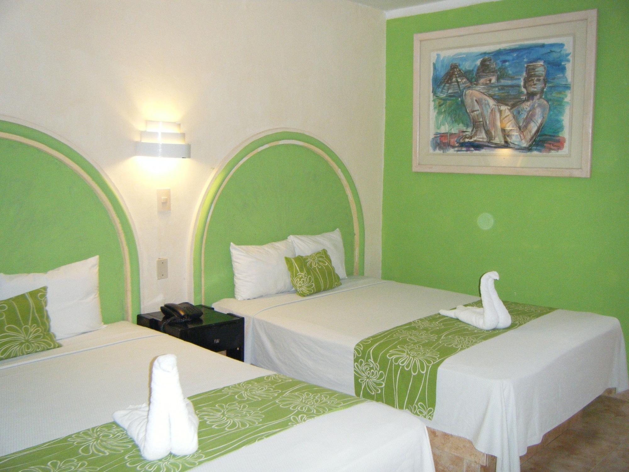 Hotel Hc Internacional Канкун Екстериор снимка