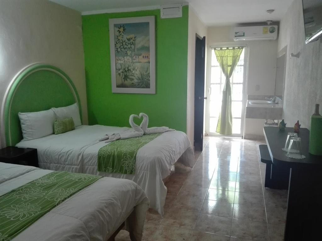 Hotel Hc Internacional Канкун Екстериор снимка