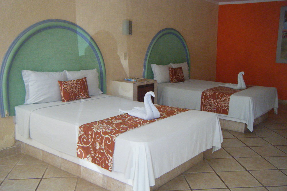 Hotel Hc Internacional Канкун Екстериор снимка