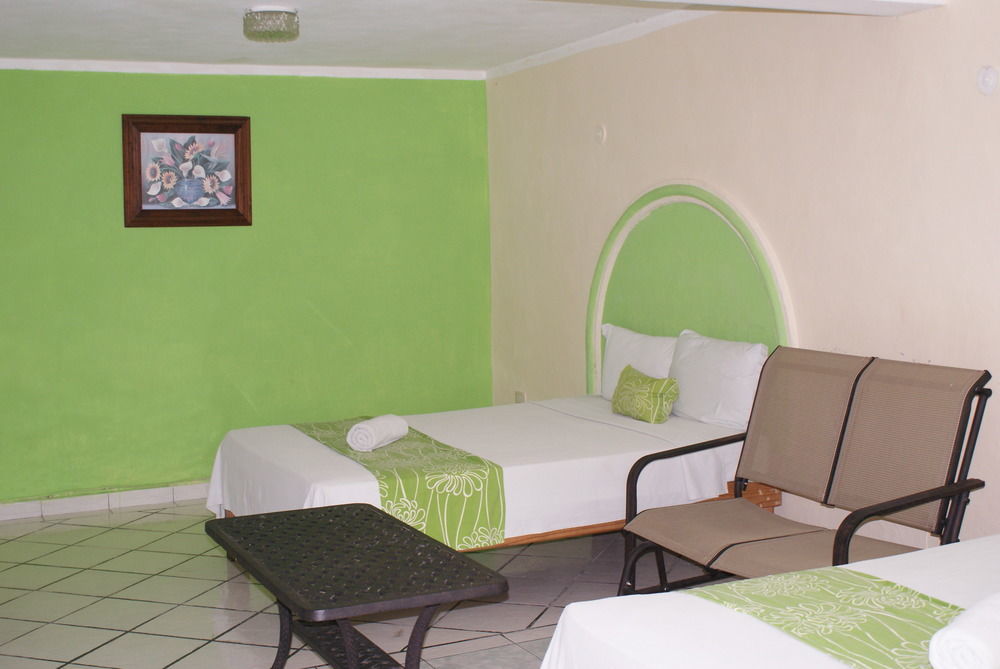 Hotel Hc Internacional Канкун Екстериор снимка