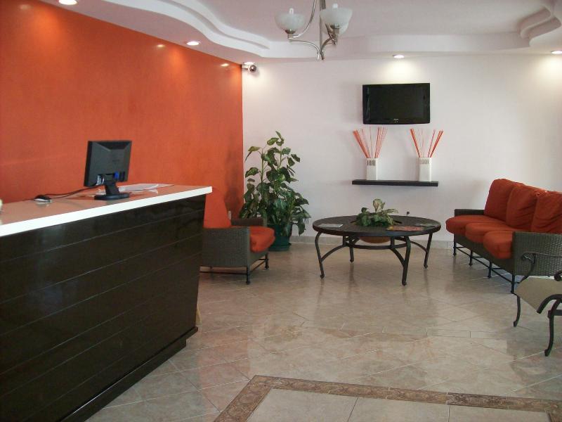Hotel Hc Internacional Канкун Екстериор снимка